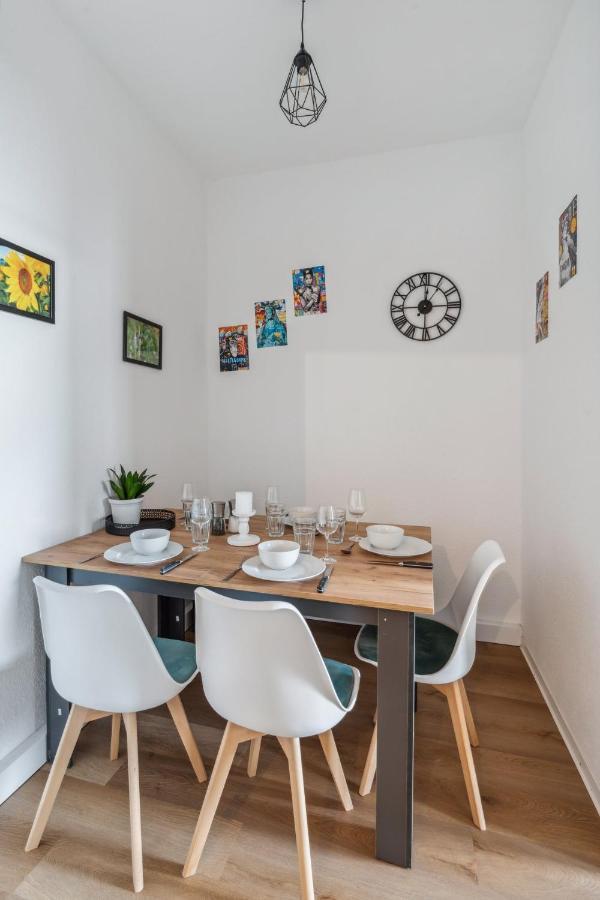 Salihomes/Max Apartment/5Pax/Modern Eingerichtet/Voll Ausgestattet Kueche Markranstädt 外观 照片